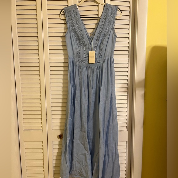 NWT Doen Victoria Icy Blue Maxi Dress